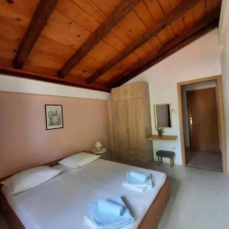 Kassa Apartment *